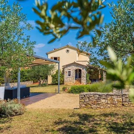 Istria Moderna In Muntic Villa Pula