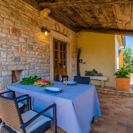 Villa Istria Moderna In Muntic *