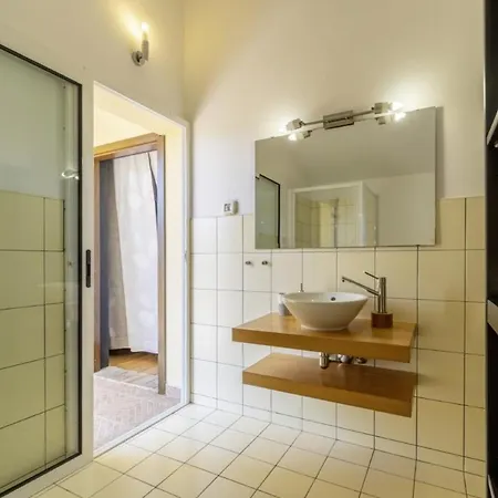 Istria Moderna In Muntic