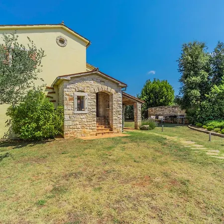 Istria Moderna In Muntic *