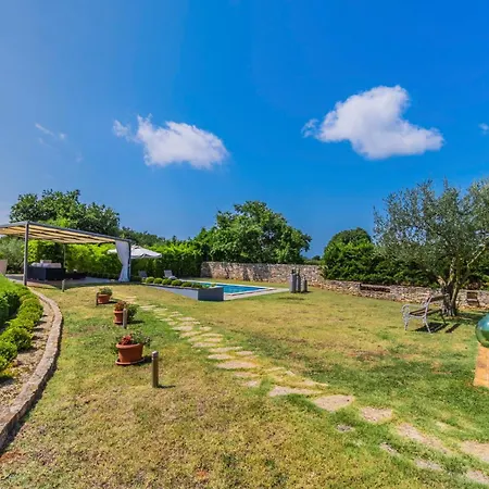 Istria Moderna In Muntic Villa