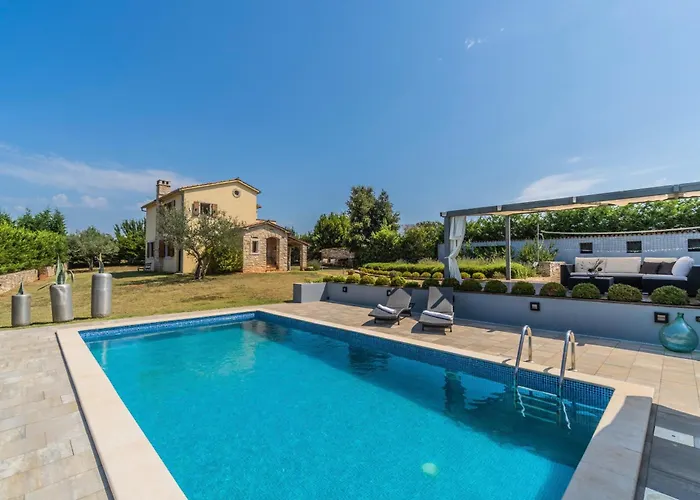 فيلة Istria Moderna In Muntic بولا