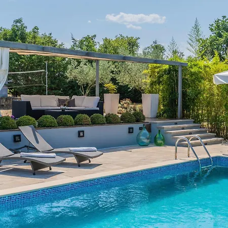 Istria Moderna In Muntic